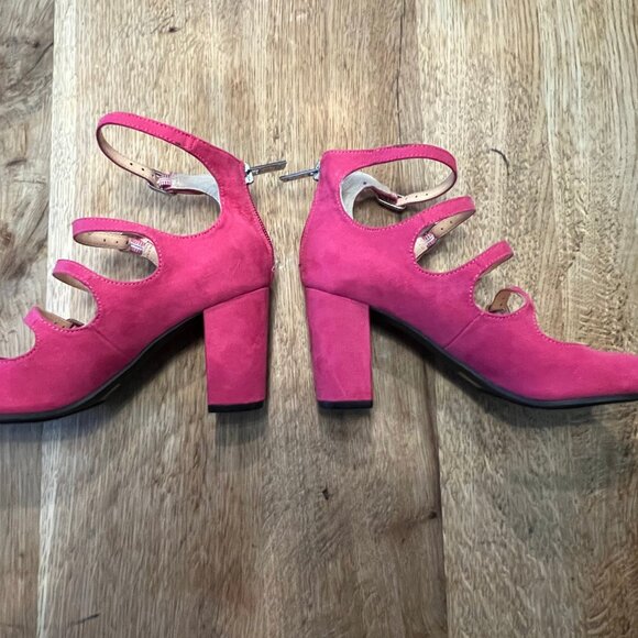 Unisa Womens Undarrah Faux Suede Buckle Heels Pink Size 5.5 Medium - Picture 4 of 9